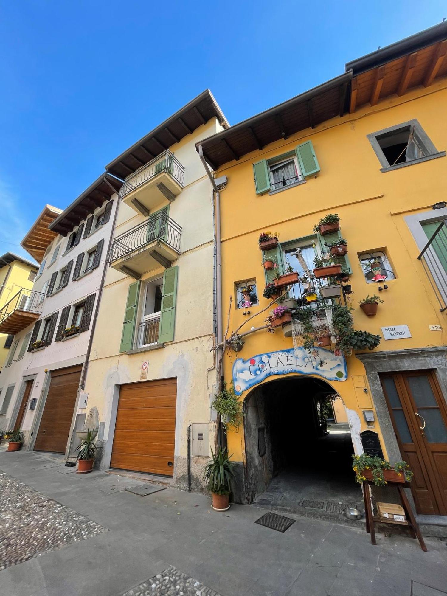 Villa Casa Berlai, Bilocale Sul Lago Pisogne Exterior foto
